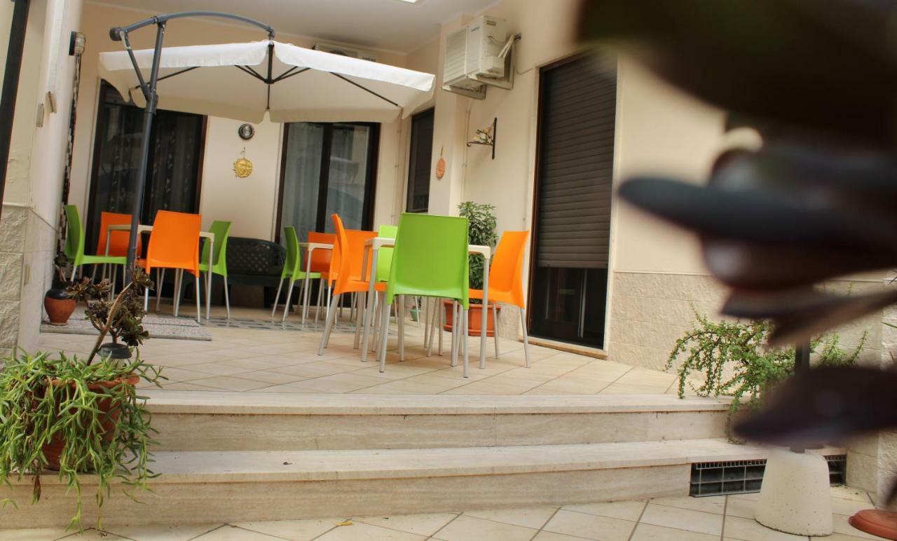 B&B L'Acchiatura เลชเช ภายนอก รูปภาพ